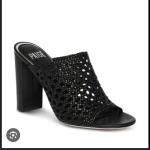 NWT Paige Shay heeled sandal